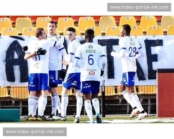 斯特拉斯堡主场迎战巴黎，定位球效率或成爆冷关键